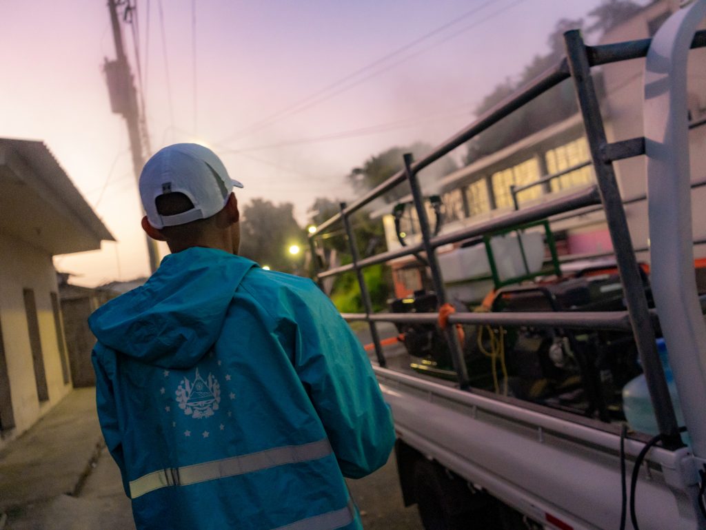 dom-amplia-hasta-la-madrugada-la-lucha-contra-el-zancudo-transmisor-del-dengue